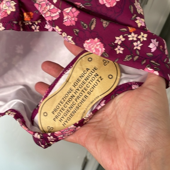 Cupshe NWT Floral One-piece Swimsuit - Burgundy and Pink Size Large - Picture 5 of 12